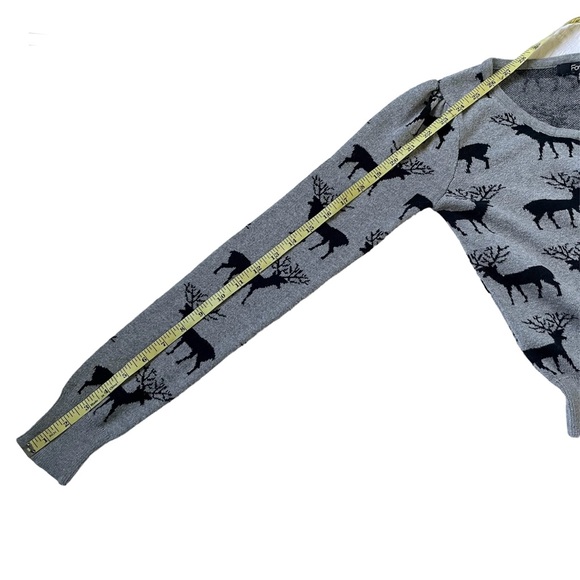 Forever 21 Reindeer Crop Cardigan Sweater Small S/P Deer Gray Black - Picture 10 of 12